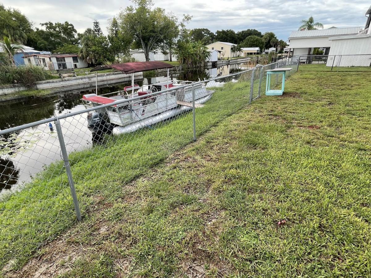 Canal Cottage Just Off The Rim Canal Unit 3 Cottage Okeechobee Exterior photo