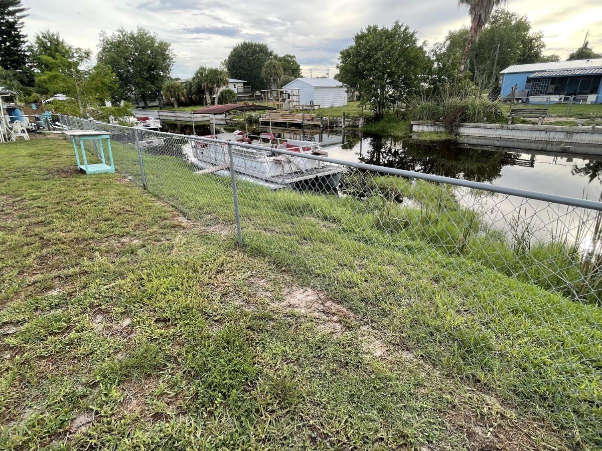 Canal Cottage Just Off The Rim Canal Unit 3 Cottage Okeechobee Exterior photo